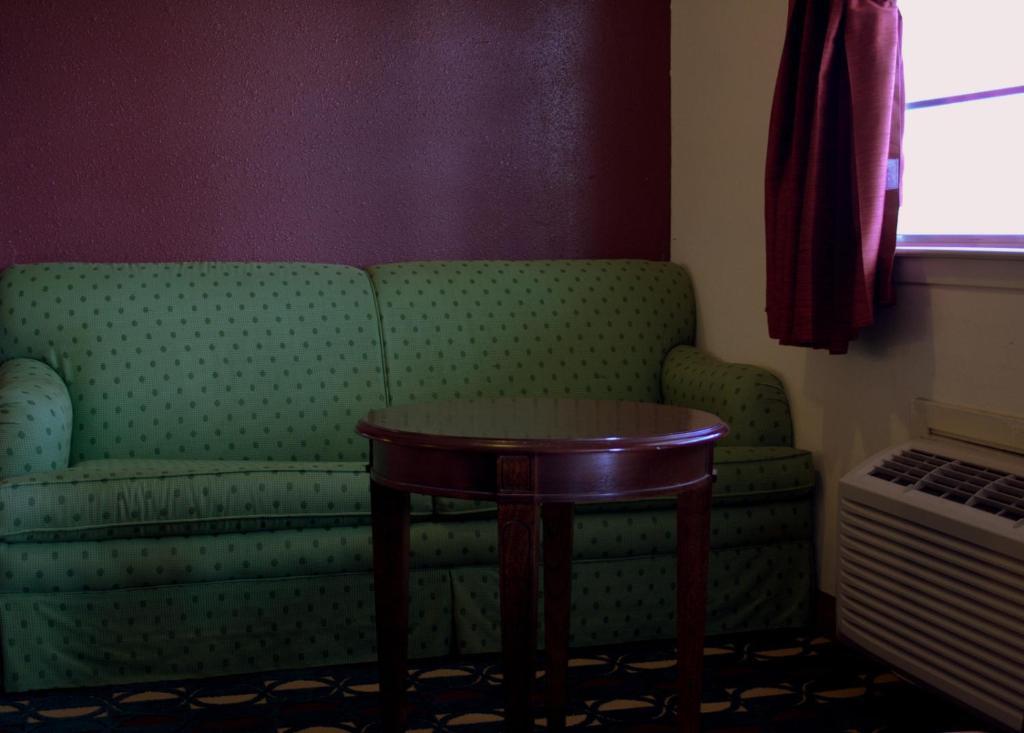 Somerville Inn And Suites חדר תמונה