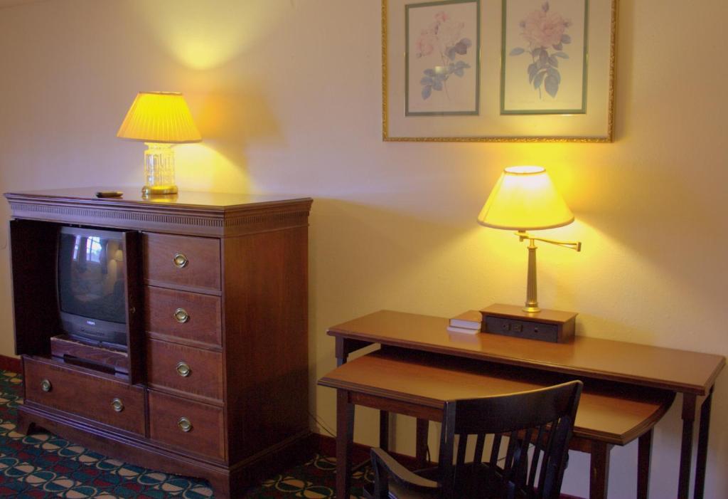 Somerville Inn And Suites חדר תמונה